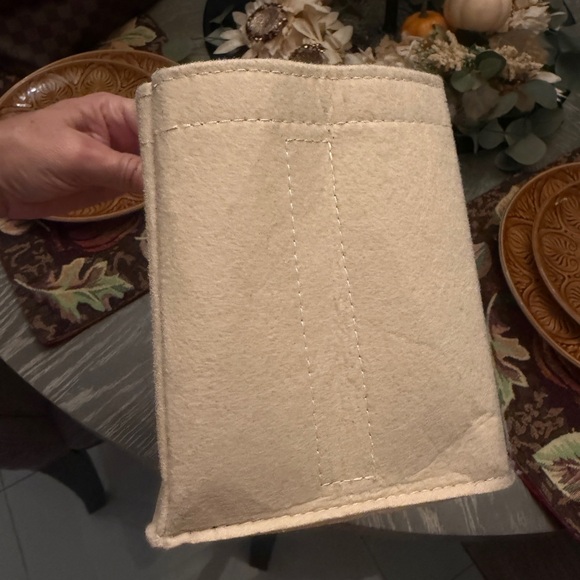 Organizer - Picture 7 of 9